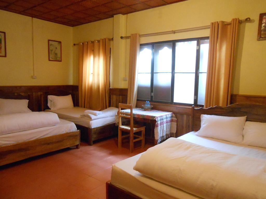 Zuela Guesthouse Луангнамтха Номер фото